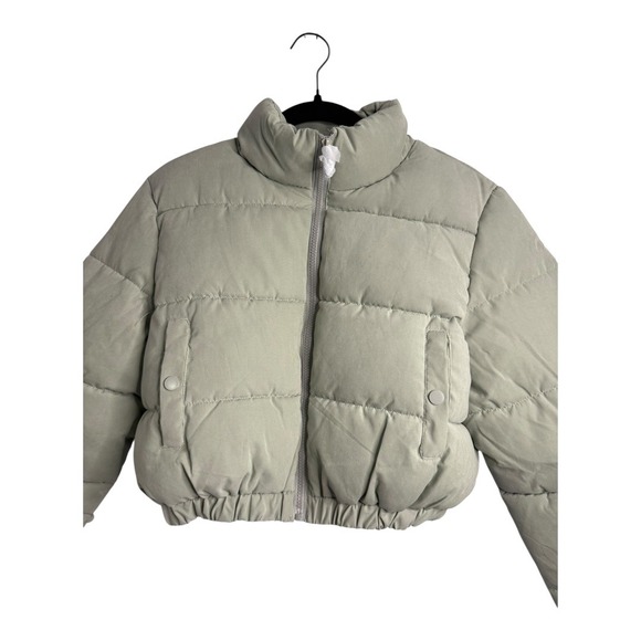Pretty Little Thing Peach Skin Cropped Bubble Puffer Jacket Gray Size 4 NWT‎ - Picture 6 of 12
